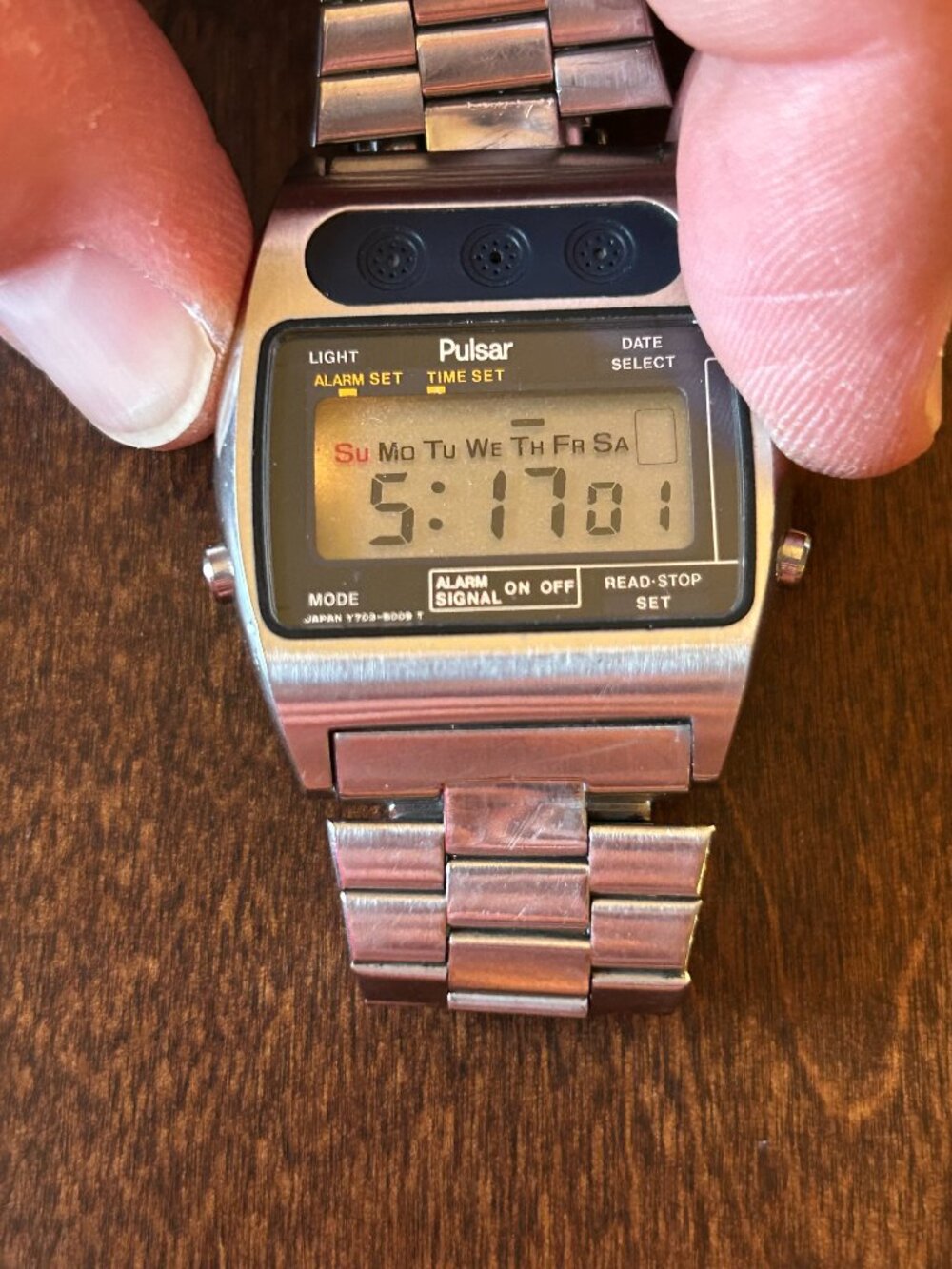 Vintage PULSAR by Seiko Wristwatch Y703-5009A Digital Quartz LCD 1978 Rare! - Picture 13 of 14